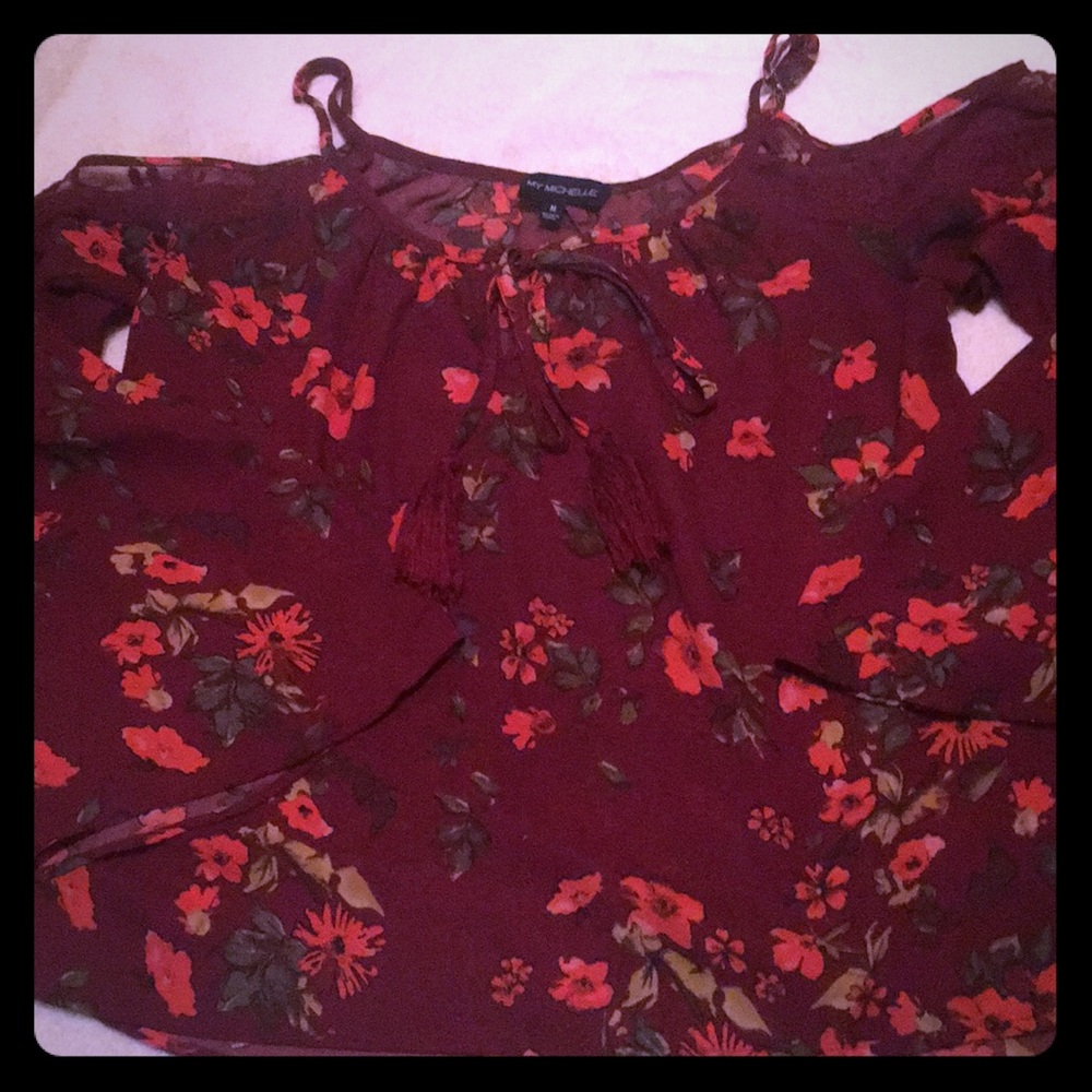 Off shoulder style blouse size M